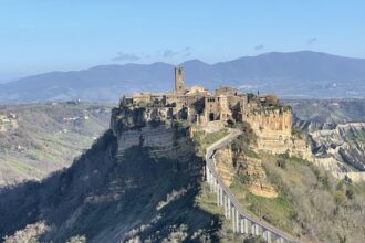 Discovering Civita di Bagnoregio in a few hours